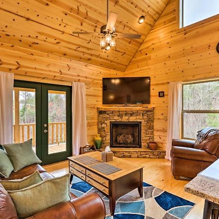 Cozy Mtn Cabin Spacious Deck And Forest Views! Мърфи Екстериор снимка